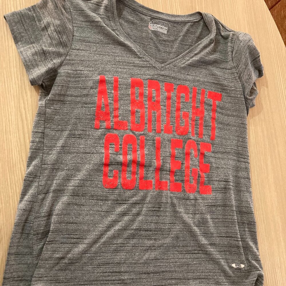 Albright College T Shirt Womens Medium Under Armour Gray Short Sleeve